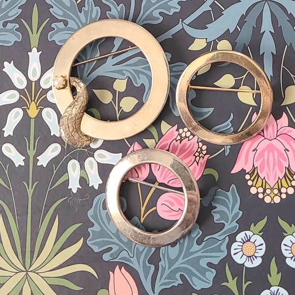 SALE!! Scarf Pin Bundle - Picture 1 of 9